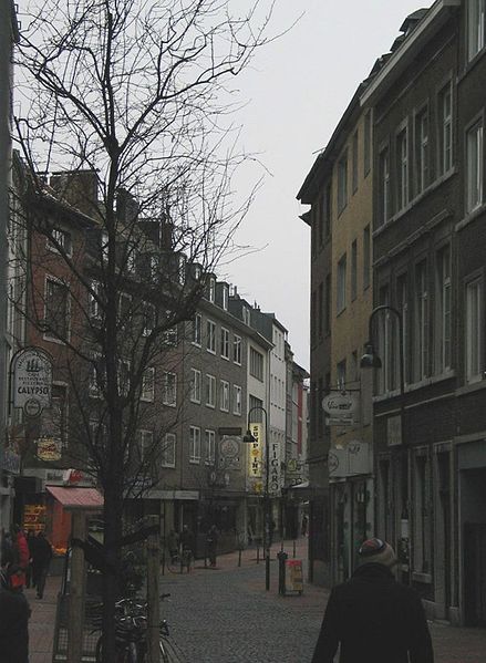 Одна из центральных улиц Ахена