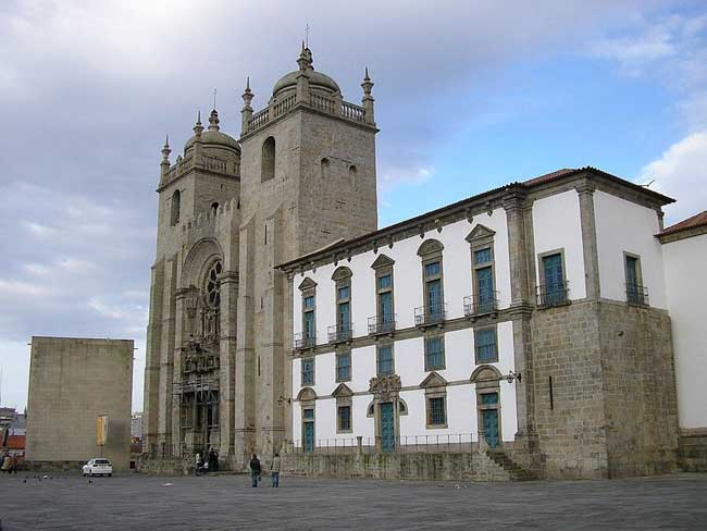 Кафедральный собор в г. Порту