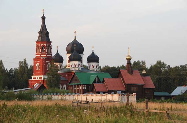 Александро-Невский женский монастырь в с. Маклаково