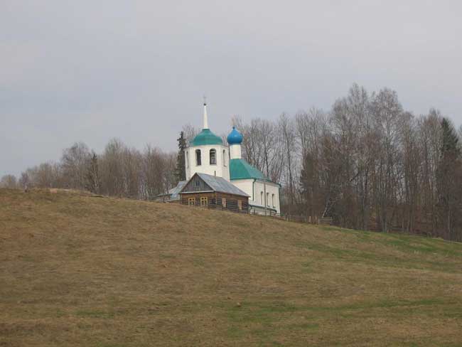 Храм Воскресения Христа в с. Сигорицы