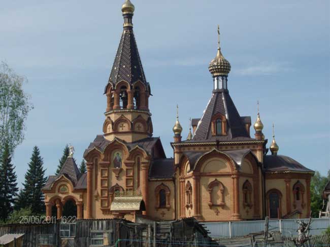 Храм святой великомученицы Екатерины в с. Сростки