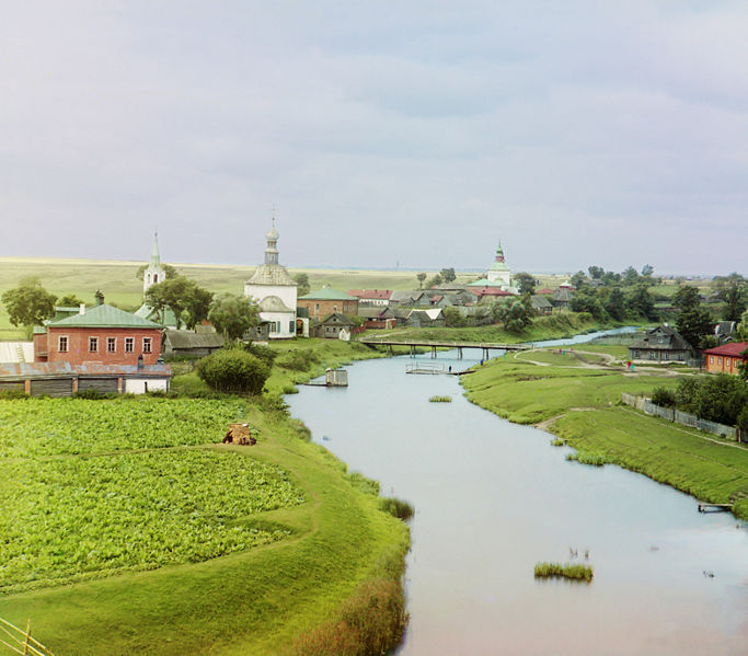 Вид на Суздаль с речки Каменка; фото Прокудина-Горского, начало XX века