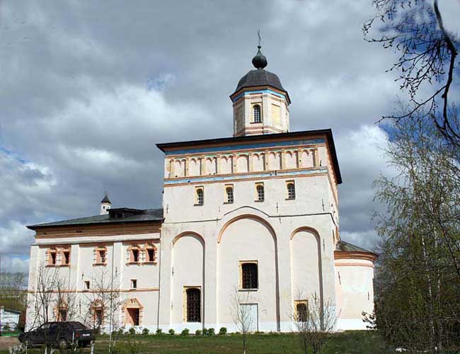 Церковь Успения Пресвятой Богородицы в Колмово в г. Великий Новгород