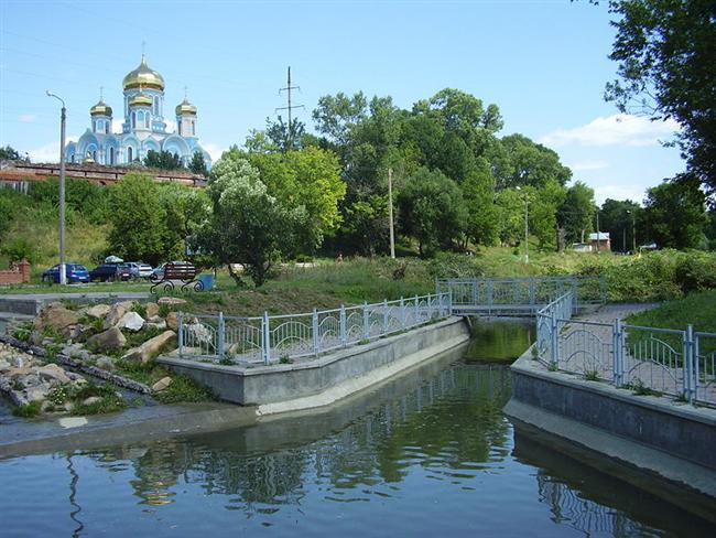 Задонск, река Тешевка и вид на монастырь