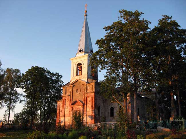 Храм Успения Пресвятой Богородицы в с. Заручье