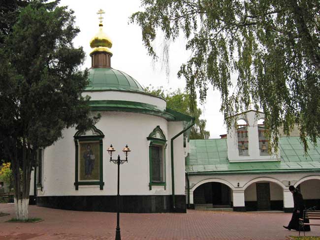 Храм Двенадцати апостолов в г. Киев
