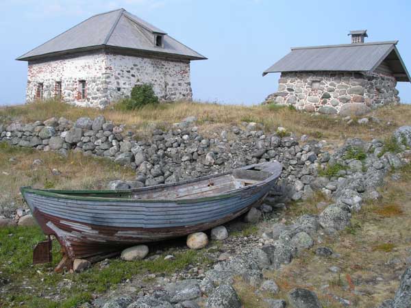 на причале Большого Заяцкого острова