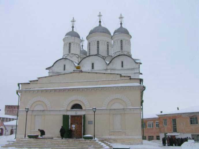 Паломничество в Пафунтиев Боровский монастырь