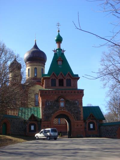 Пюхтицкий Свято-Успенский женский монастырь