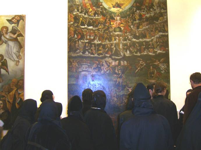 Музейные экспонаты в Базилике Св. Ап. Фомы в г. Ортона 