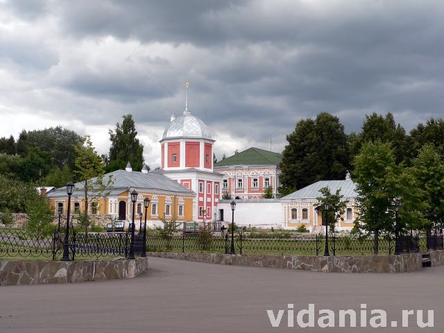 Новый Быт,  Вознесенская Давидова пустынь, монастырские постройки