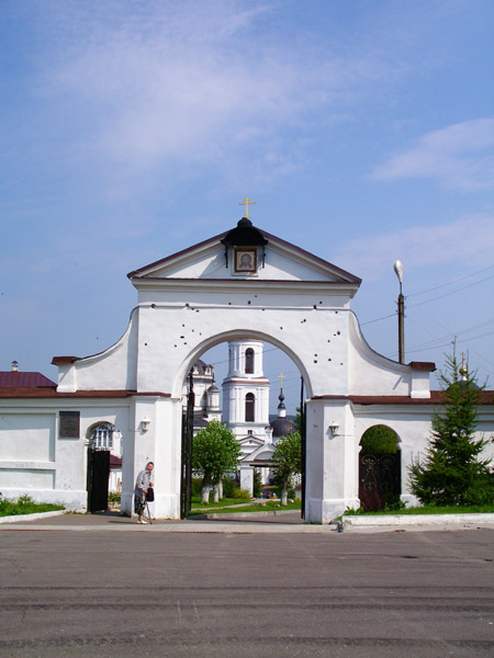 Паломническая поездка в Свято-Никольский Черноостровский монастырь